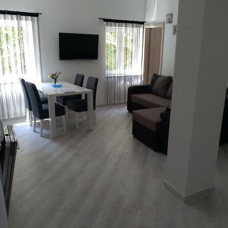 Danijel Apartment Novi Vinodolski Ngoại thất bức ảnh