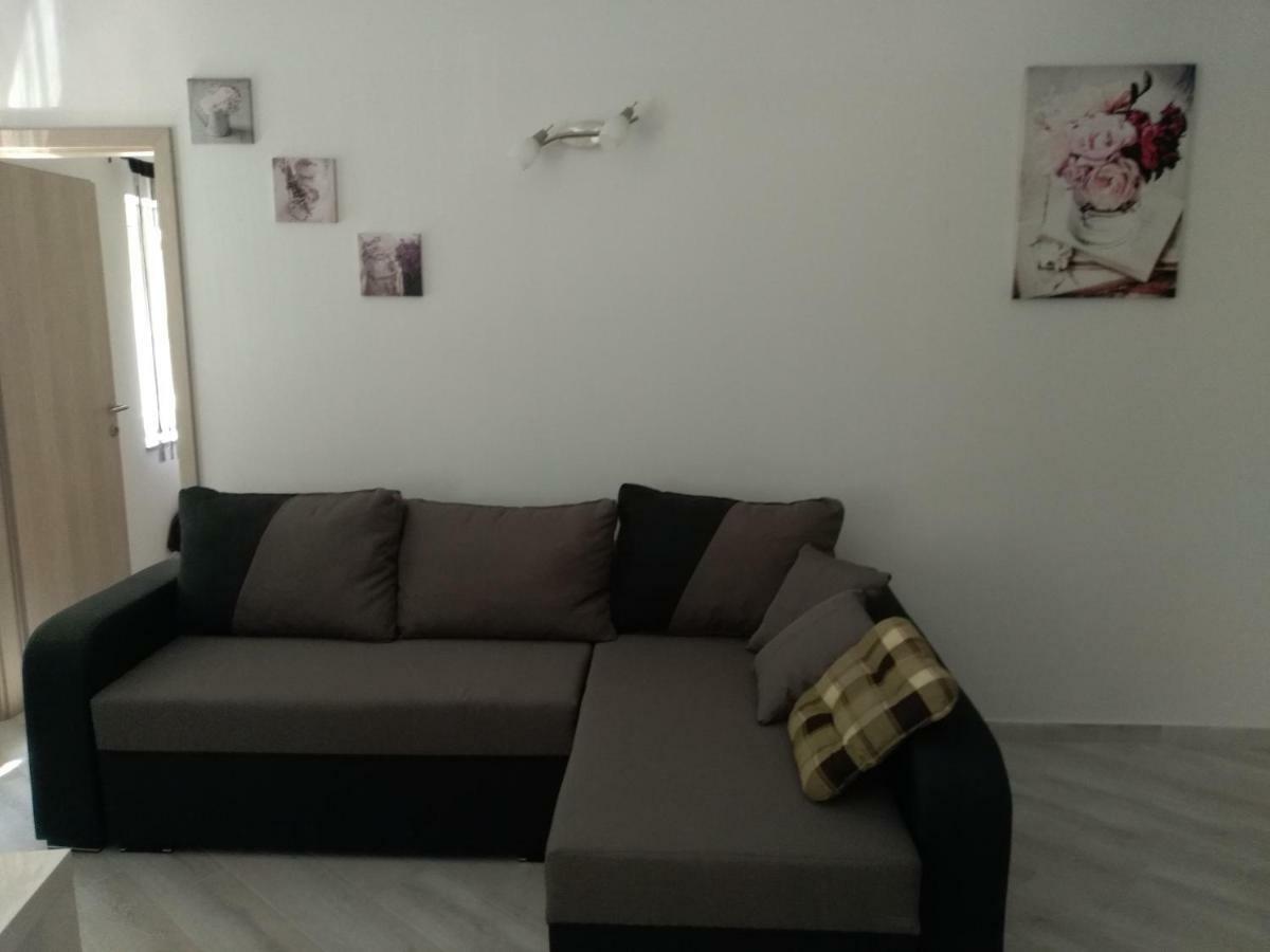 Danijel Apartment Novi Vinodolski Ngoại thất bức ảnh